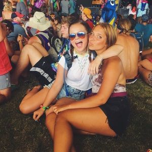 Meet your Posher, Caroline